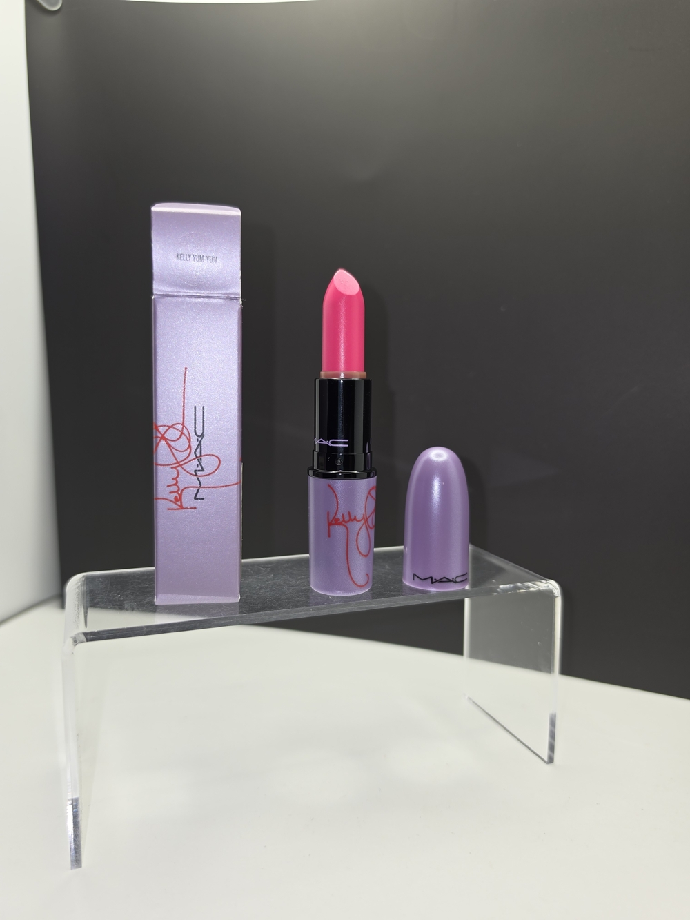 LIMITED EDITION MAC × OSBOURNE COLLECTION LIPSTICK- "Kelly Yum-Yum"